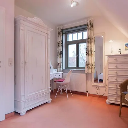 Ferienhaussiedlung Strandperlen Sanddornhof 7a بيت للعطل فاستروم